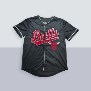 Vintage Chicago Bulls NBA baseball jersey